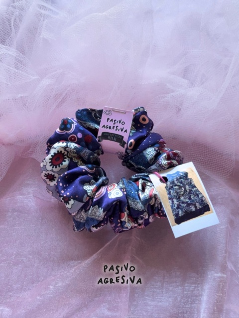 KRAINA CZARÓW Scrunchie 100% jedwab z upcyclingu